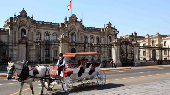 Plaza de armas de Lima